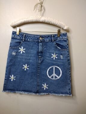 Miss Sparkling Boho/Hippie Embroidered Daisy Peace Sign Blue Denim Mini Skirt